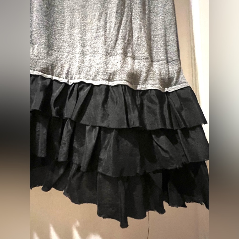 Y2K Young Fabulous & Broke Sz M Mini Dress Tunic Top Grey T-shirt Silk Ruffle - Picture 8 of 16